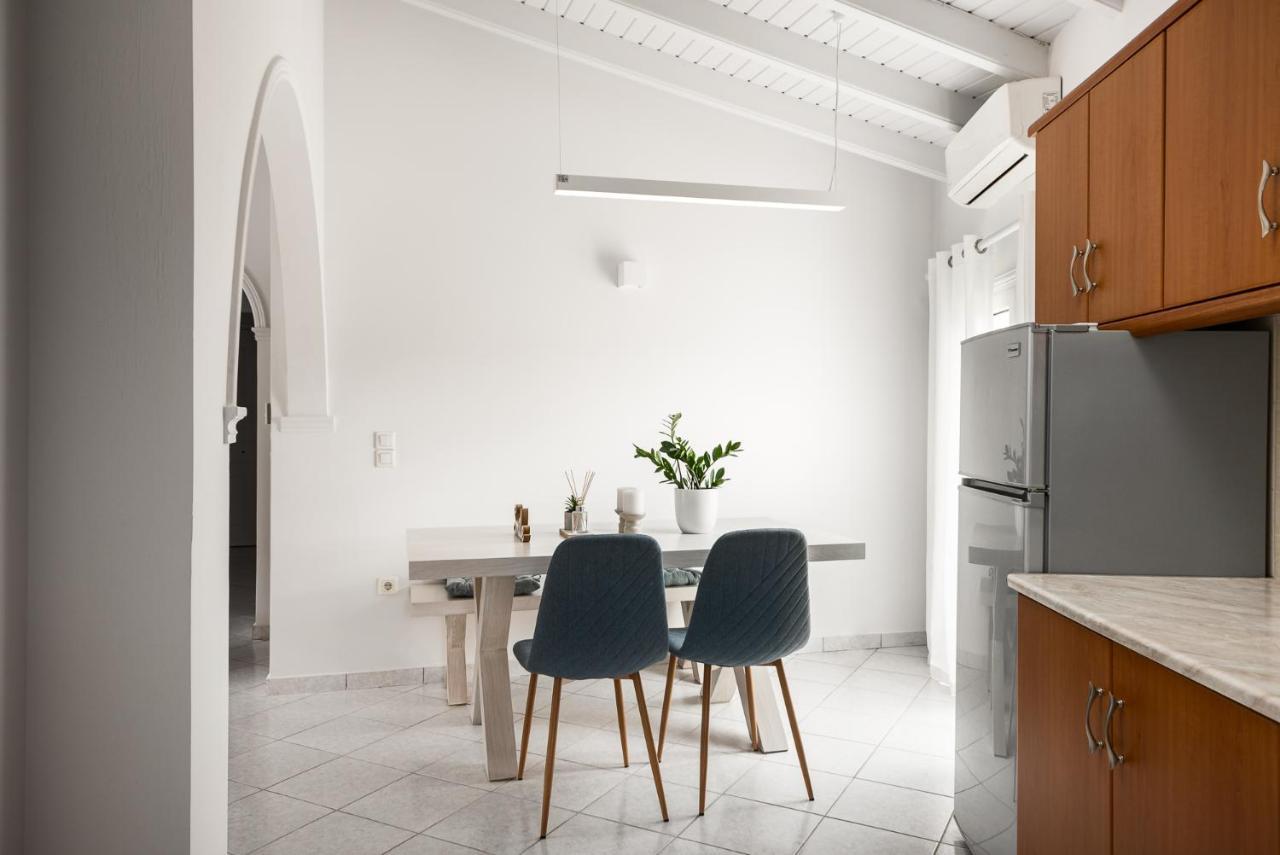 The Seaview Corner Apartments By Konnect, Ipsos Corfu Extérieur photo