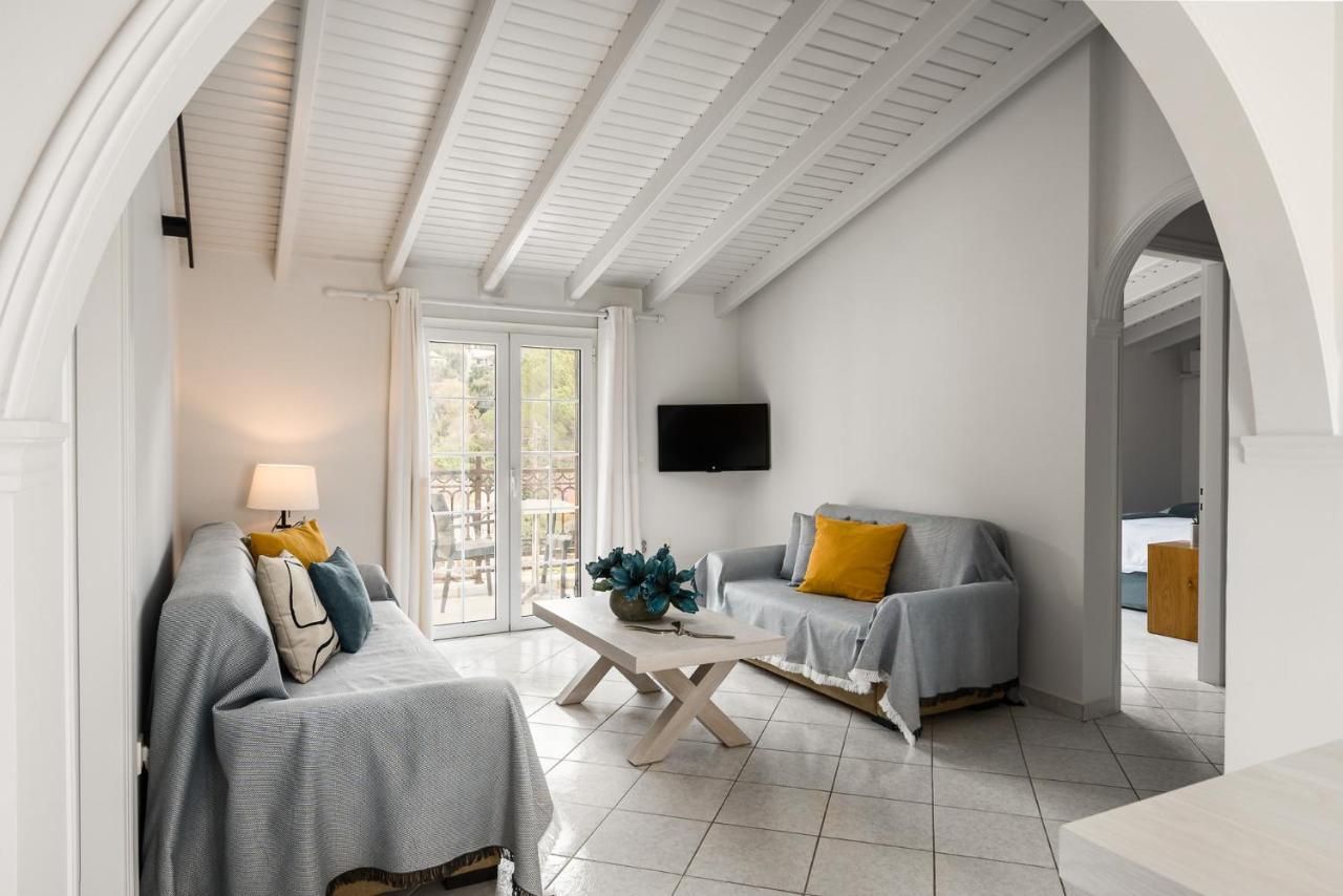 The Seaview Corner Apartments By Konnect, Ipsos Corfu Extérieur photo