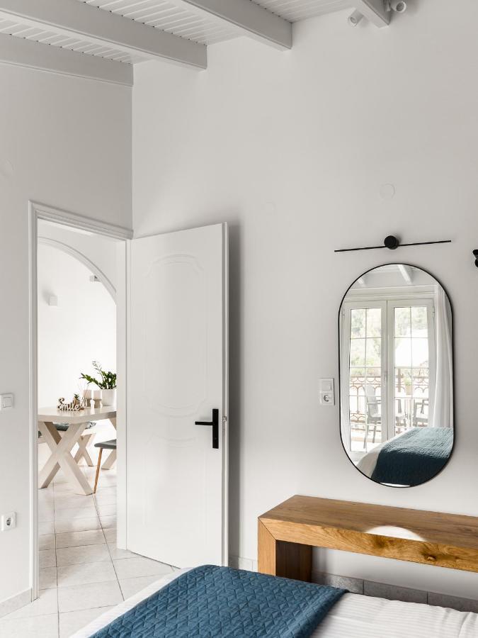 The Seaview Corner Apartments By Konnect, Ipsos Corfu Extérieur photo
