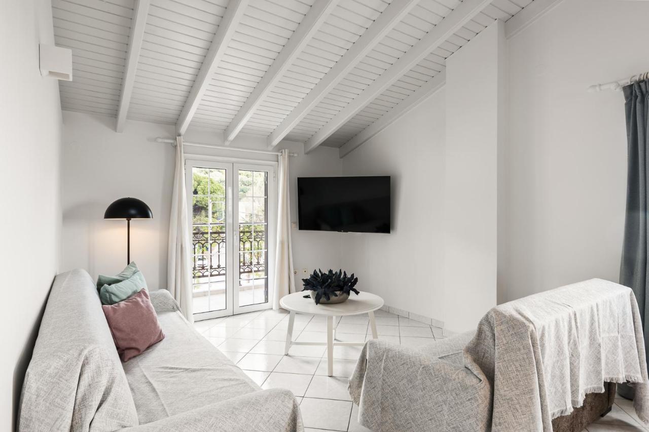 The Seaview Corner Apartments By Konnect, Ipsos Corfu Extérieur photo